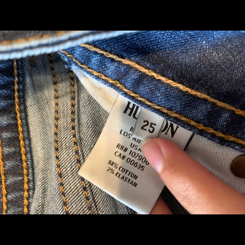 Hudson Blue Jeans “signature bootcut” size 25